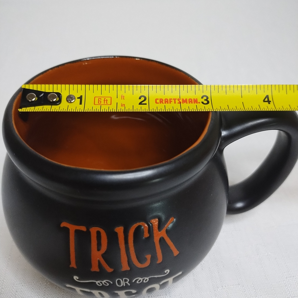 Hyde And Eek! Boutique Halloween Trick or Treat Black Cauldron Stoneware Mug - Picture 5 of 7